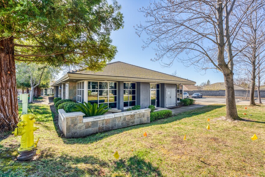 More Photos Of 975 Reserve Dr, Roseville Medical For Sale