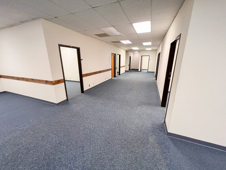 More Photos Of 3016 Kermit Hwy, Odessa Office For Lease