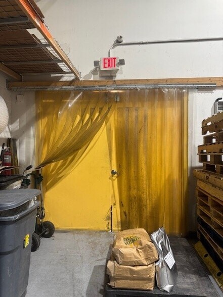 More Photos Of 12601 NW 115th Ave, Medley Warehouse For Lease