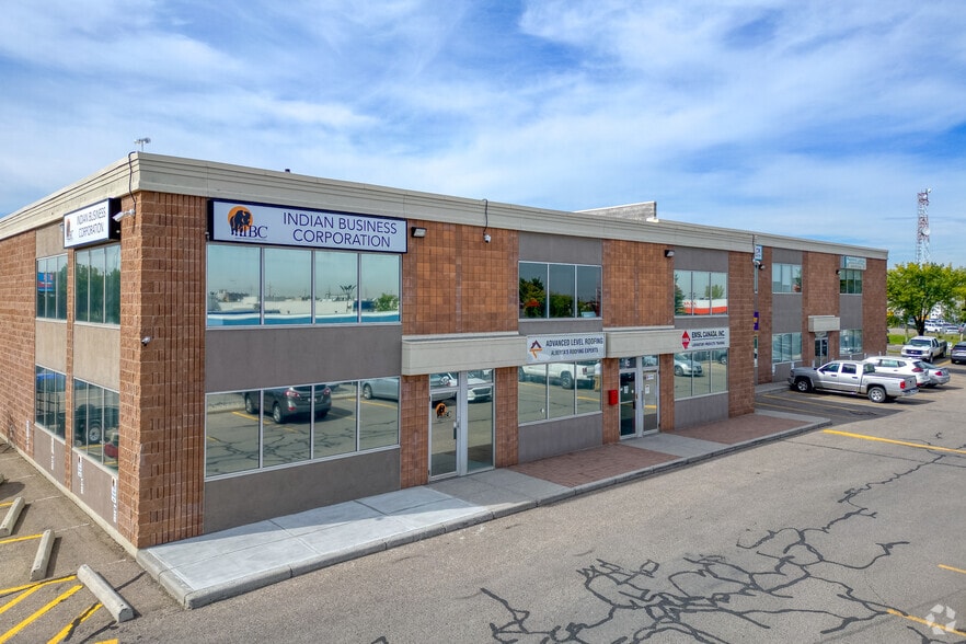 More Photos Of 2333 18th Ave NE, Calgary Flex For Sale