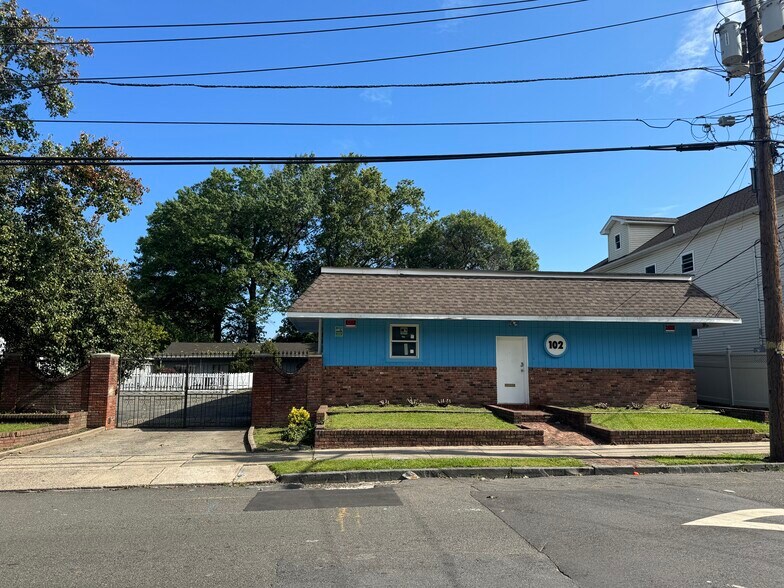Primary Photo Of 102-108 Welland Ave, Irvington Office For Sale