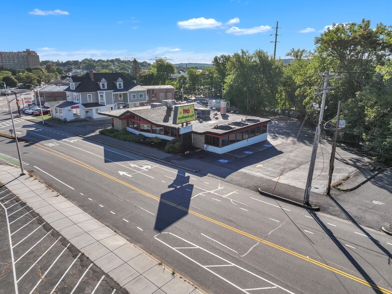 More Photos Of 3 Stafford St, Worcester Restaurant For Sale