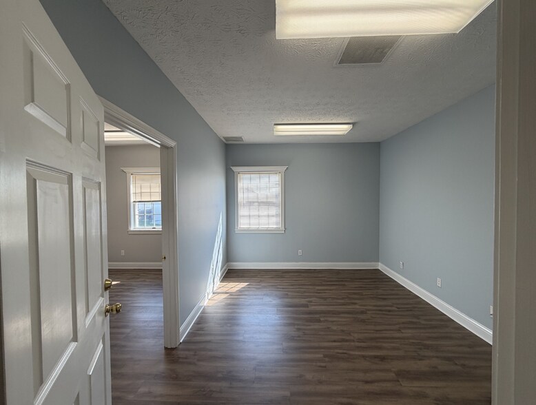 More Photos Of 7800 Cooper Rd, Montgomery Medical For Lease