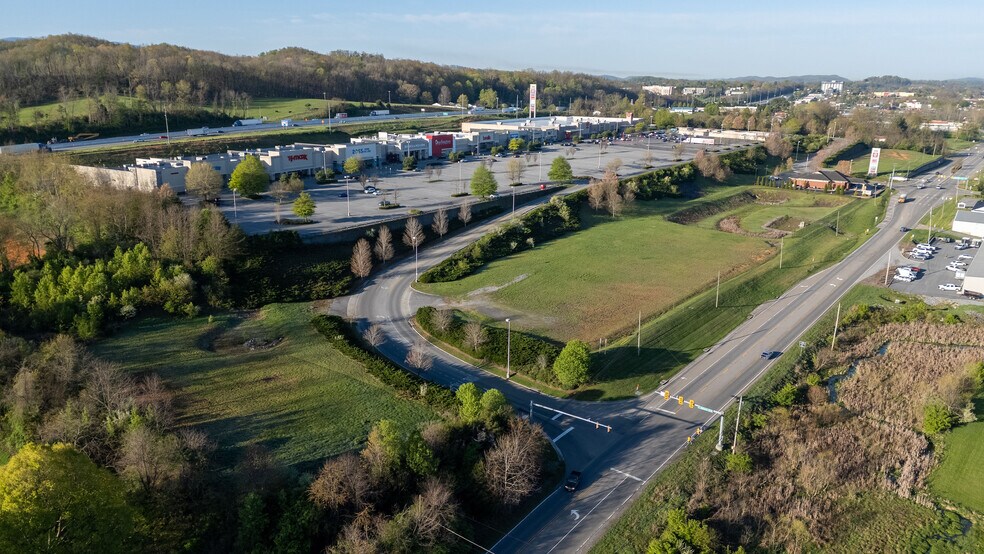 More Photos Of 16600 Highlands Center Blvd, Bristol Land For Lease