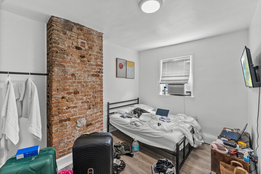 More Photos Of 188 New York Ave, Jersey City Multifamily For Sale