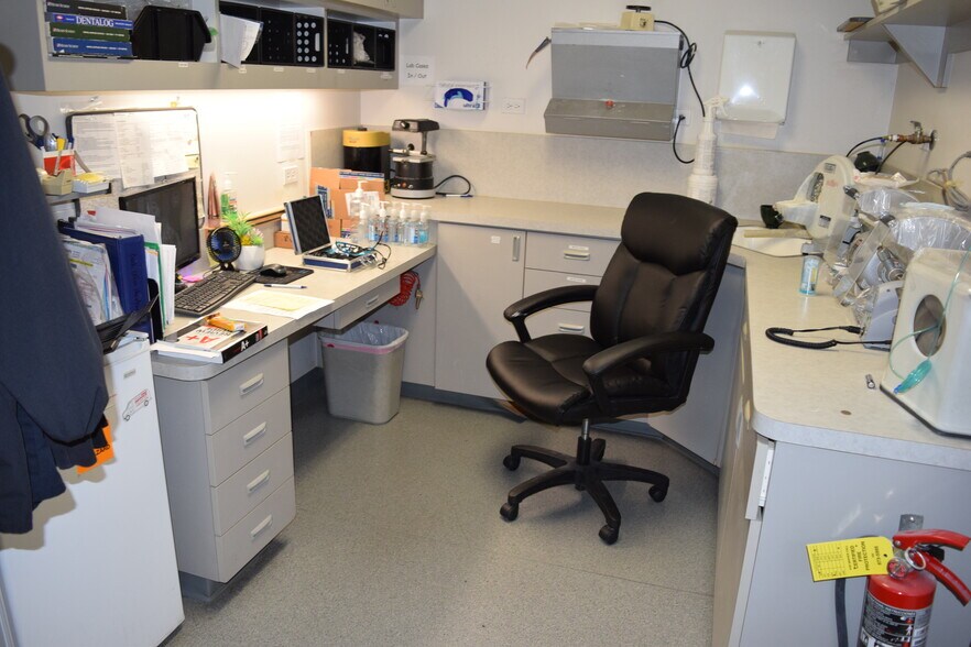 More Photos Of 3505 E Harmon Ave, Las Vegas Medical For Lease