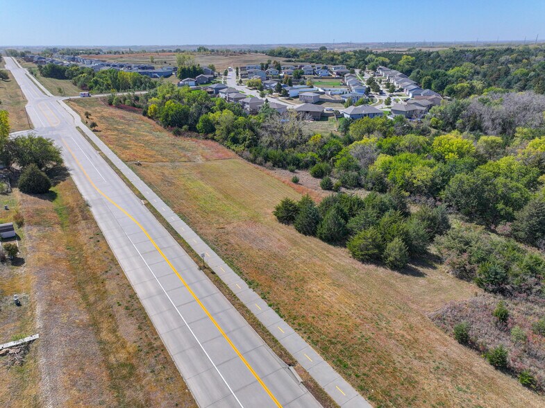 More Photos Of 2813 56th Street, Lincoln Land For Sale