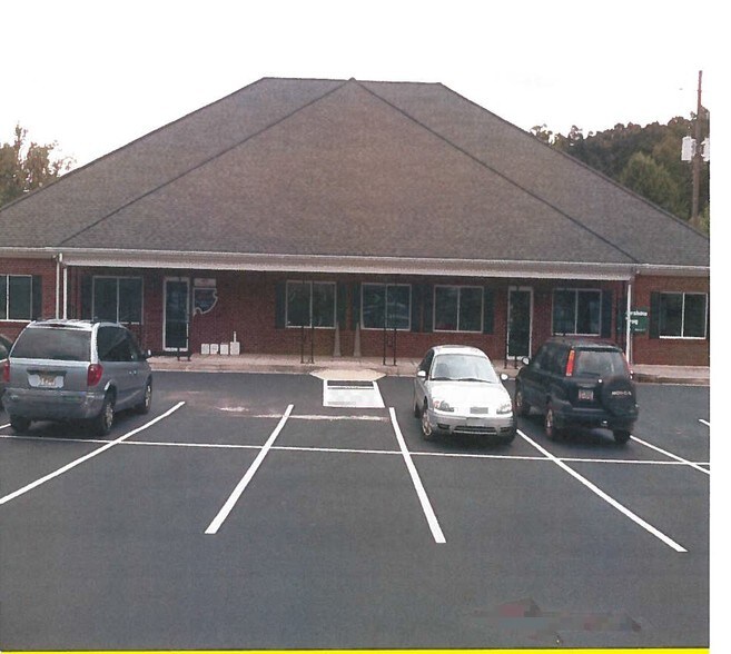 Primary Photo Of 638 Historic Hwy 441 N, Demorest Medical For Lease