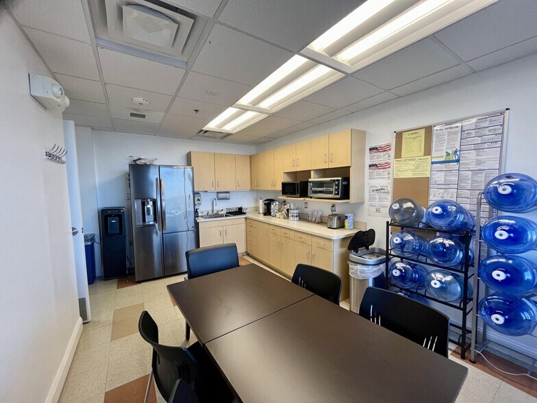 More Photos Of 8630 Fenton St, Silver Spring Office For Lease