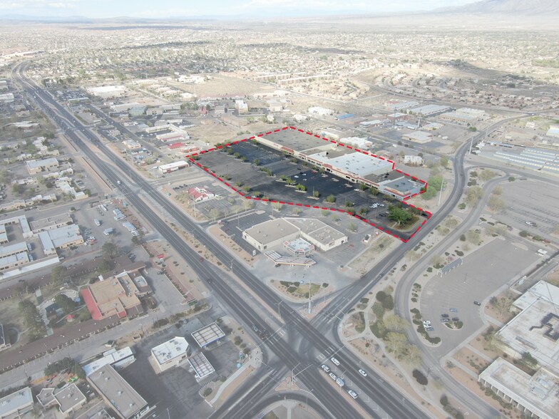 More Photos Of 1630 Rio Rancho Blvd SE, Rio Rancho Storefront For Sale