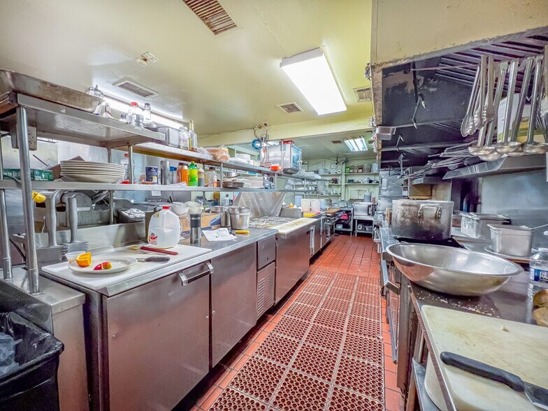 More Photos Of 100 W Maple Ave, Langhorne Restaurant For Sale