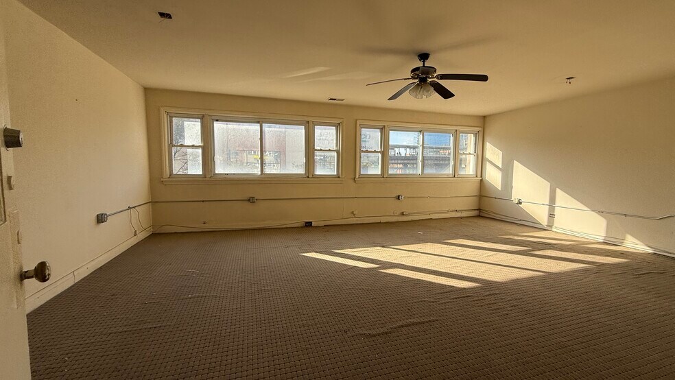 More Photos Of 1233 S Wabash Ave, Chicago Storefront Retail Office For Sale