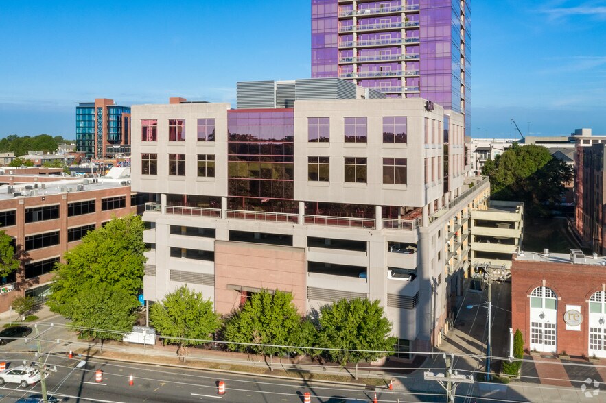 More Photos Of 325 Arlington Ave, Charlotte Office Residential For Lease