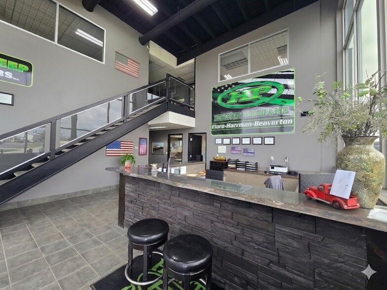 More Photos Of 750 Industrial Dr, Clare Warehouse For Sale