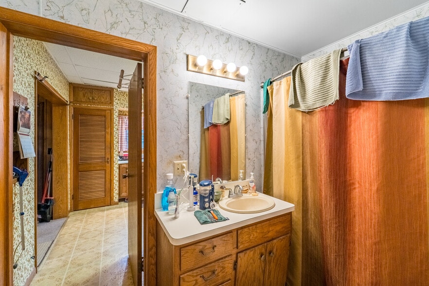 More Photos Of 550 S 1st Ave, Wausau Multifamily For Sale