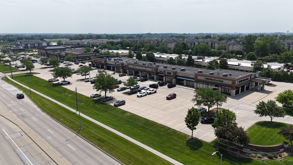 More Photos Of 94th St & University Ave, West Des Moines Unknown For Lease