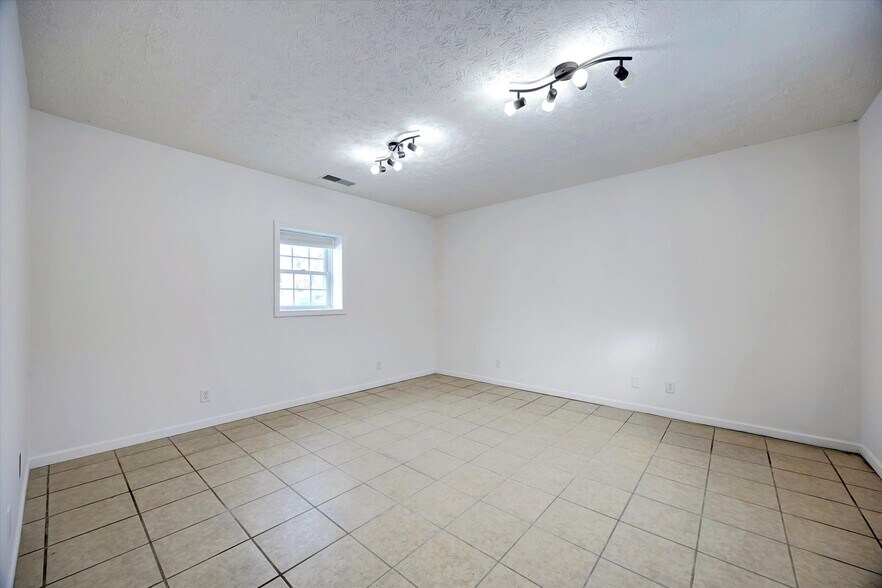 More Photos Of 714 W Kirkwood Ave, Bloomington Office Residential For Sale