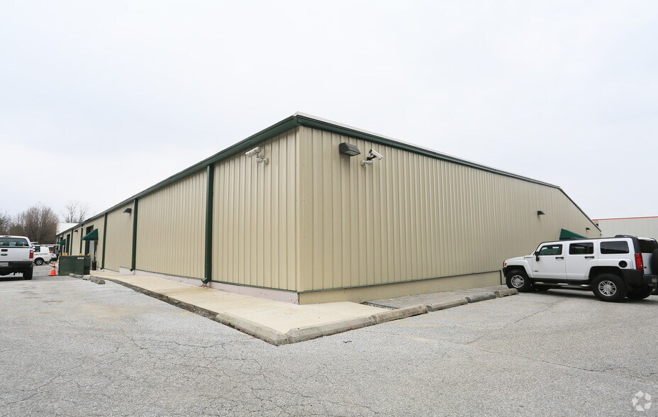 More Photos Of 10330 S Dolfield Rd, Owings Mills Warehouse For Lease