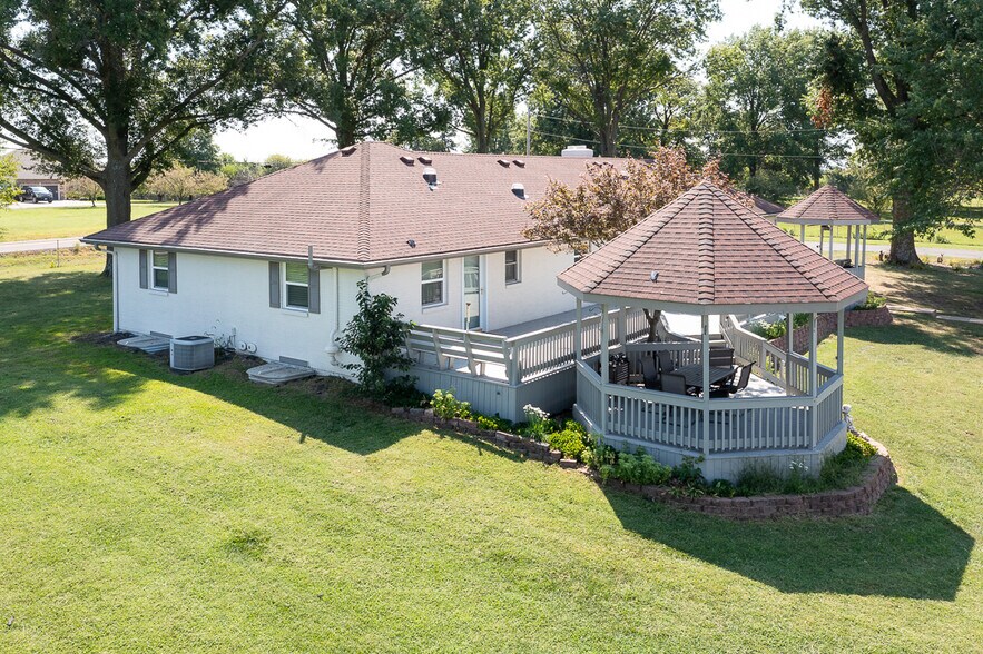 More Photos Of 22617 155th St, Basehor Self Storage For Sale