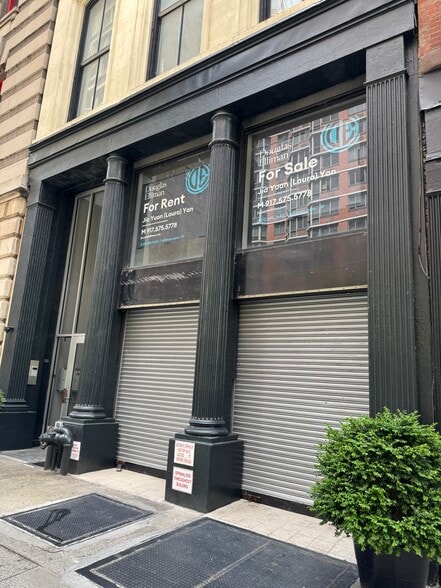 More Photos Of 106 Duane St, New York Storefront Retail Residential For Lease