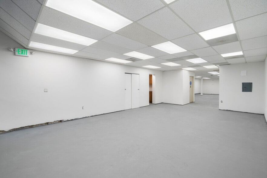 More Photos Of 6181-6185 Mission St, Daly City Storefront Retail Residential For Lease