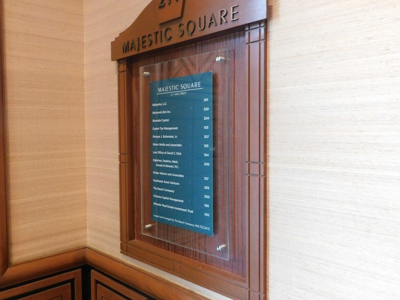 More Photos Of 211 King St, Charleston Office For Lease