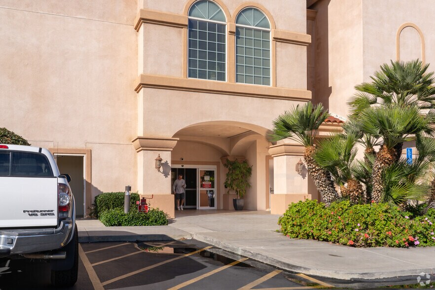 More Photos Of 2275 S Main St, Corona Office For Lease