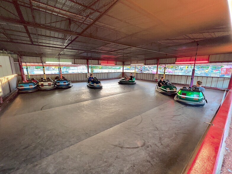 More Photos Of 14683 OK-44A, Lone Wolf Amusement Park For Sale