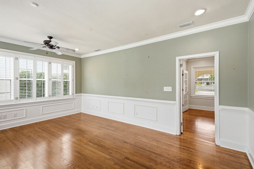 More Photos Of 537 E Park Ave, Tallahassee Office For Sale