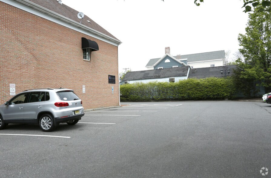 More Photos Of 756 River Rd, Fair Haven Office For Lease