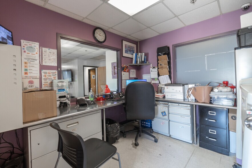 More Photos Of 385 Good Hope Pike, Clarksburg Healthcare For Sale