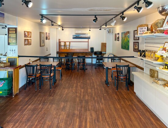 More Photos Of 337-341 Saratoga Rd, Honolulu Storefront Retail Residential For Lease