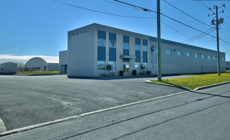 Primary Photo Of 140 Blvd Industriel, Napierville Warehouse For Sale