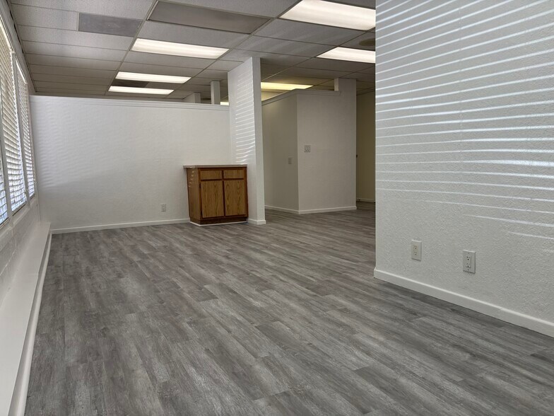 More Photos Of 23470 Olive Wood Plaza Dr, Moreno Valley Office Residential For Lease