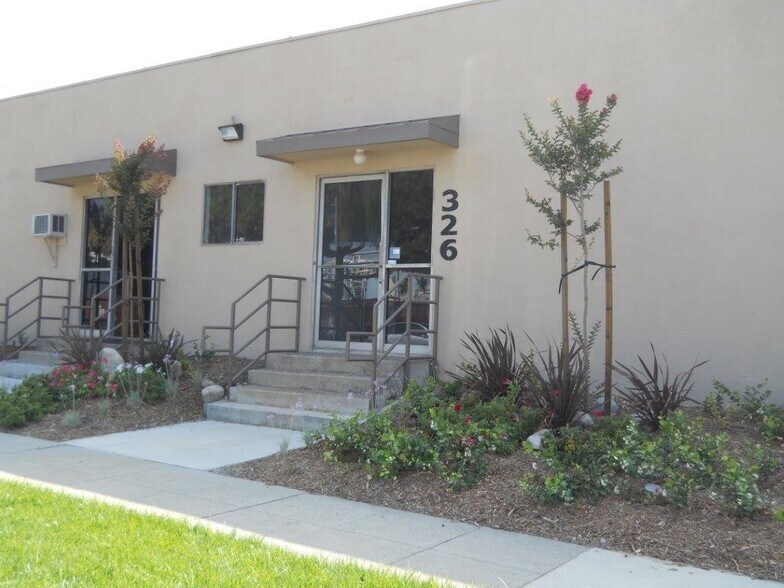 More Photos Of 324-326 S Motor Ave, Azusa Warehouse For Lease