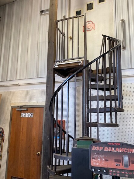 More Photos Of 600 Meyer Rd, Celina Flex For Lease