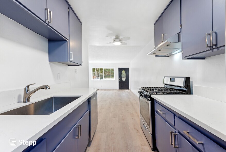 More Photos Of 244-246 Coronado Ave, Long Beach Apartments For Sale