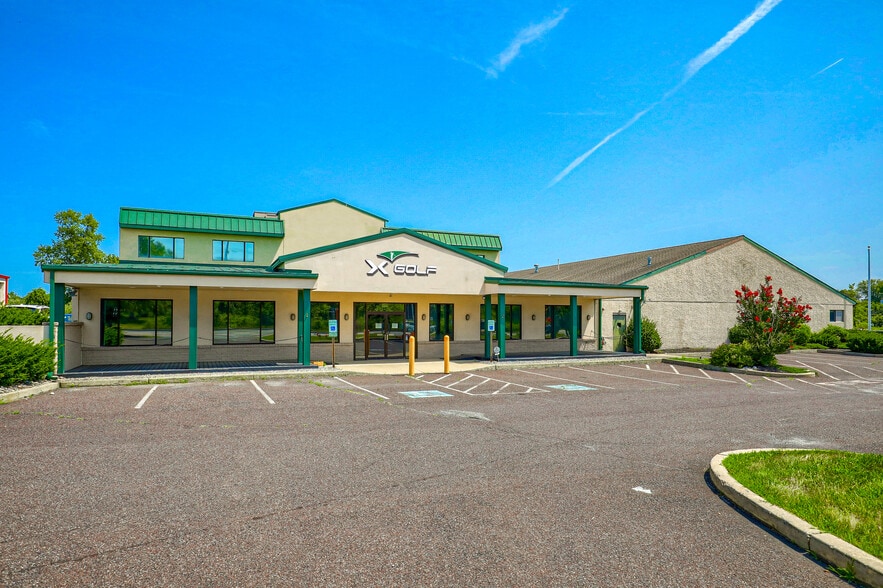 Primary Photo Of 12 Pottstown Pike, Chester Springs General Retail For Lease