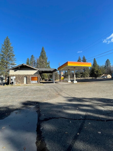 More Photos Of 21520 Sonoma St, Burney Service Station For Sale