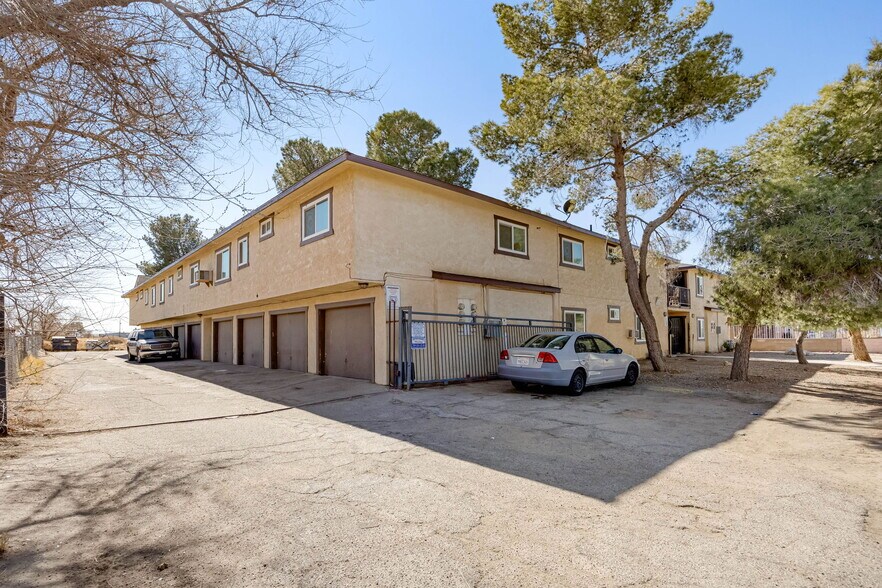 More Photos Of 11941 Lee Ave, Adelanto Apartments For Sale
