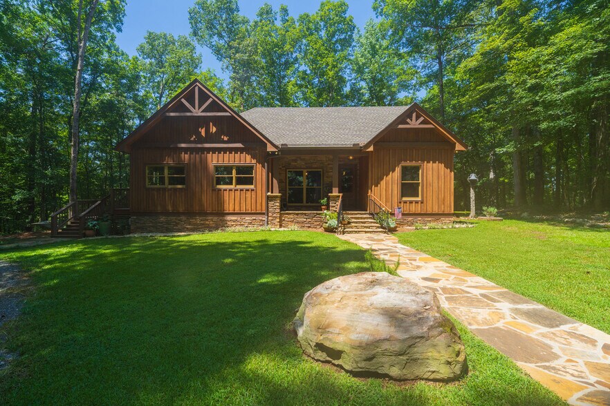 Primary Photo Of 1638 Old Minor Rd, Culloden Specialty For Sale