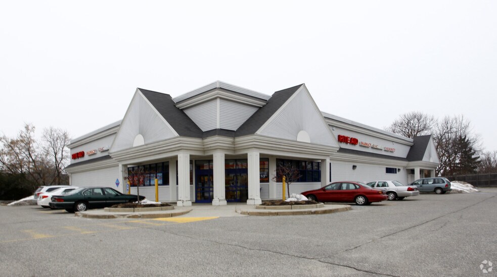 Primary Photo Of 430 Sabattus St, Lewiston General Retail For Sale