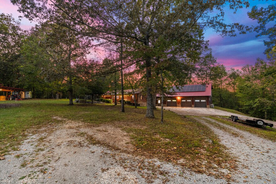 More Photos Of 228 Pattie Gap Rd, Philadelphia Apartments For Sale