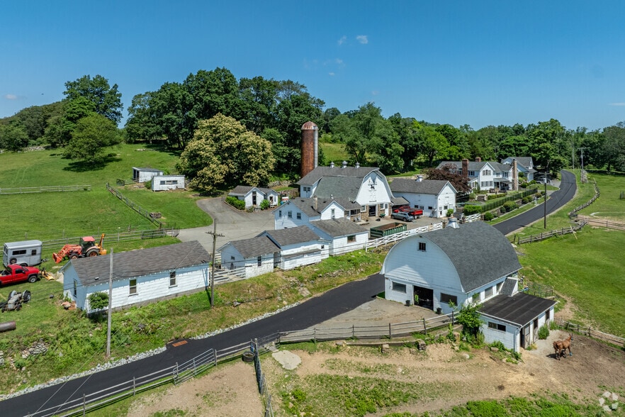 More Photos Of 11 Charlottesburg Rd, Boonton Horse Stables For Sale