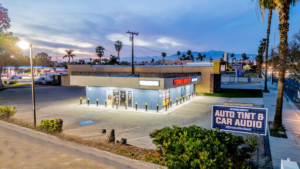 More Photos Of 620 N Main St, Corona General Retail For Sale