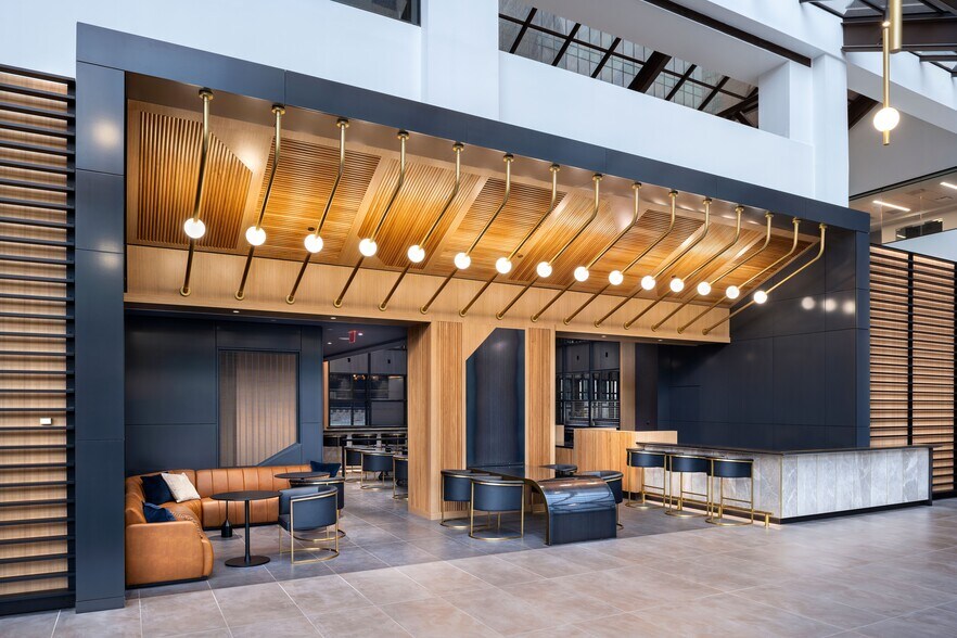 More Photos Of 201 N Illinois St, Indianapolis Office For Lease