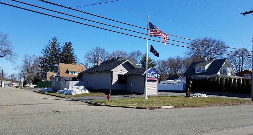 Primary Photo Of 221 US Highway 46, Mine Hill Bar For Sale