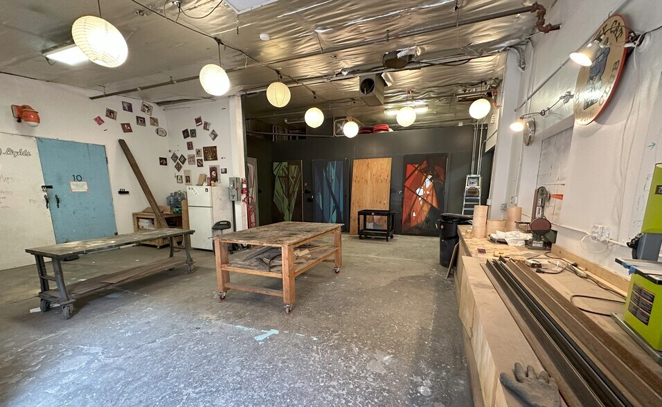 More Photos Of 3707-3711 Medford St, Los Angeles Manufacturing For Lease