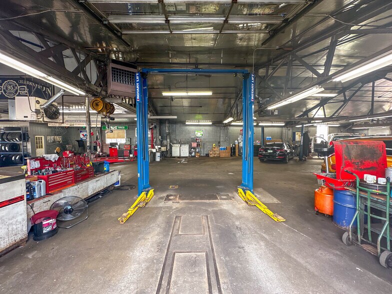 More Photos Of 3627 216th St, Matteson Warehouse For Sale