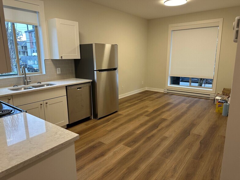 Primary Photo Of 2645 Peatt Rd, Langford Apartments For Sale